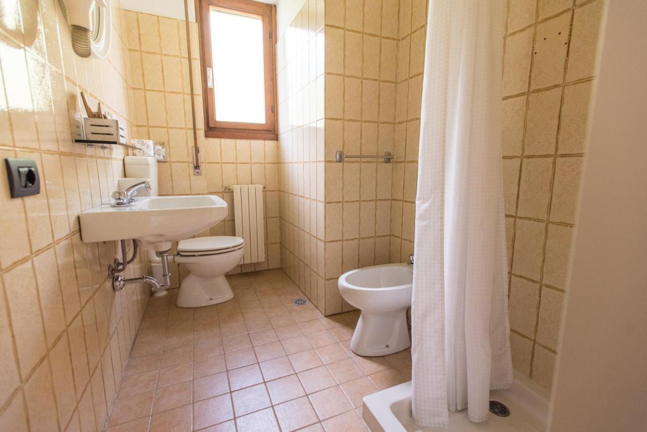 Albergo La Genzianella Miasino Exteriér fotografie