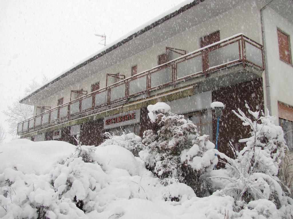 Albergo La Genzianella Miasino Exteriér fotografie